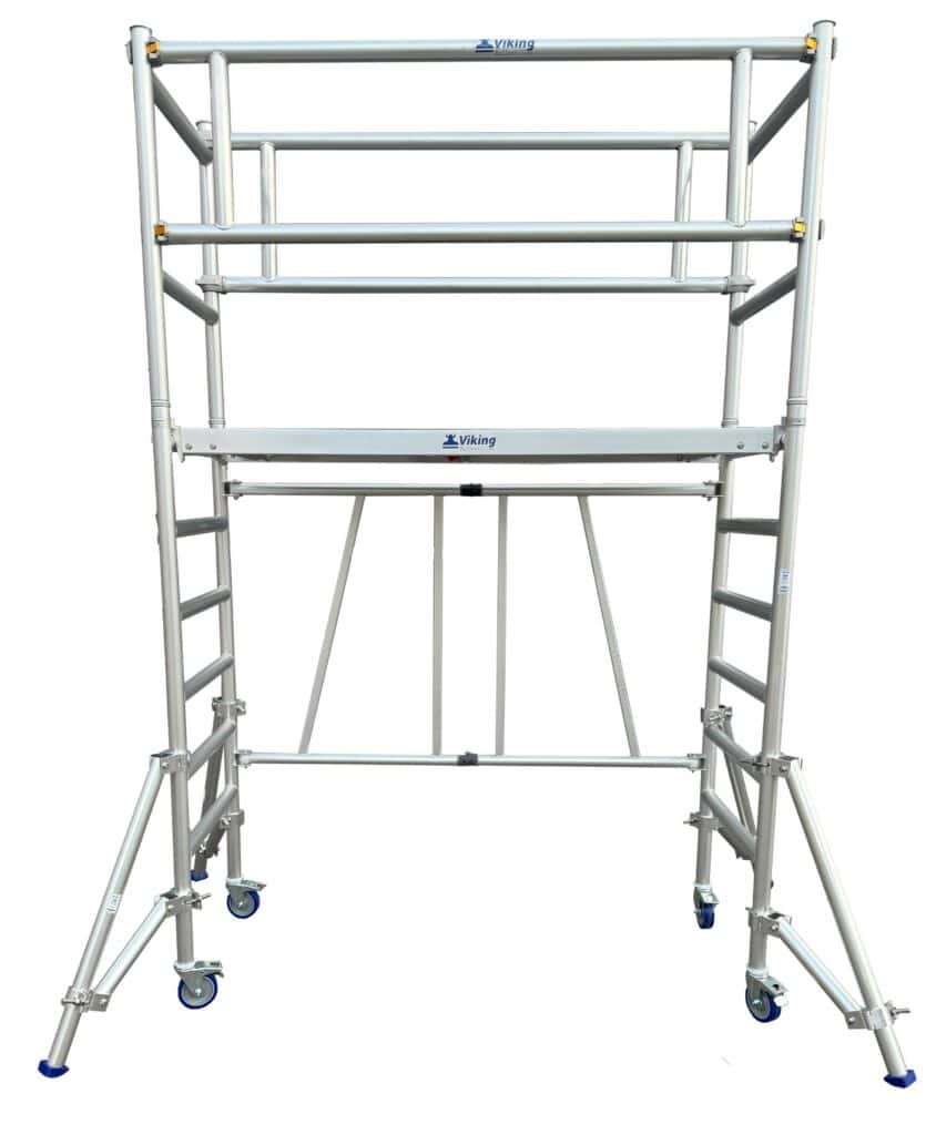 Viking foldestillas i aluminium med rekkverk, plattform og hjul